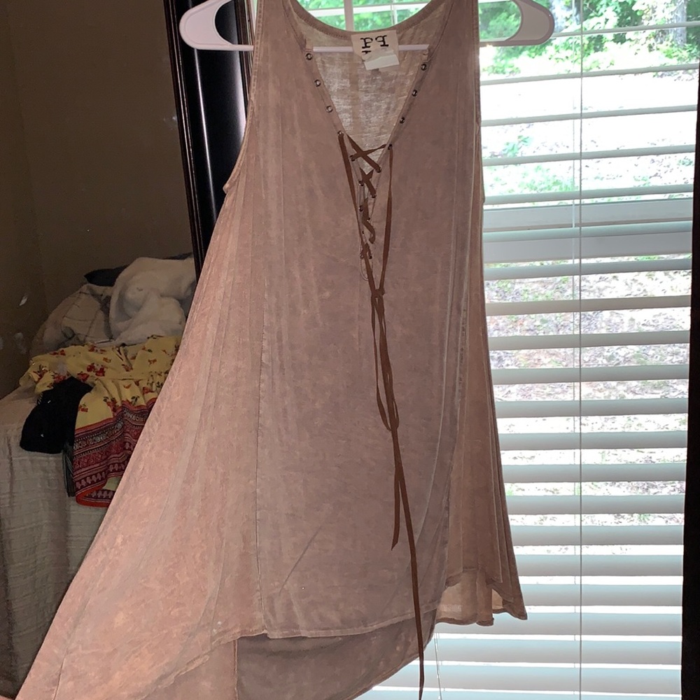Sleeveless top